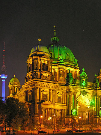 Berliner Dom bei Nacht