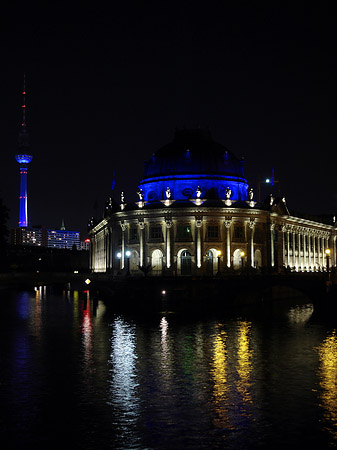 Fotos Bodemuseum und Fernsehturm