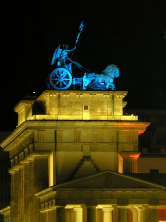 Quadriga bei Nacht