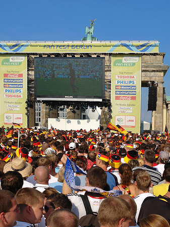 Leinwand und Fans Fotos