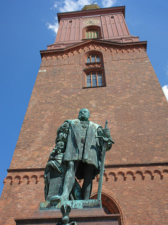 Joachim II Denkmal an der Nikolaikirche Fotos
