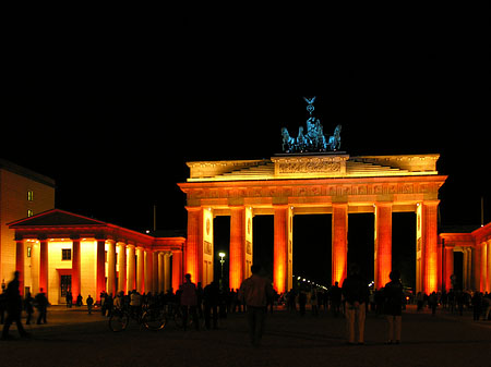 Brandenburger Tor bei Nacht Fotos