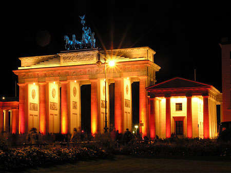 Brandenburger Tor bei Nacht Fotos