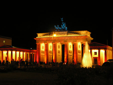 Brandenburger Tor bei Nacht Foto 