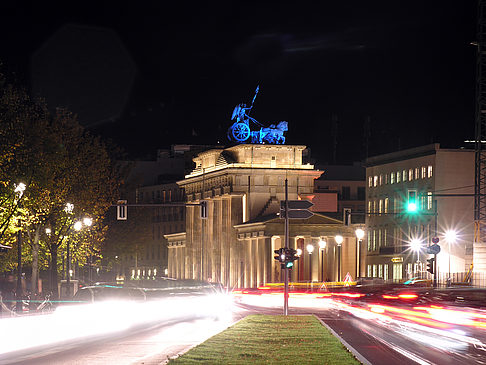 Ebert Straße bei Nacht