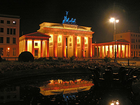Foto Pariser Platz bei Nacht - Berlin