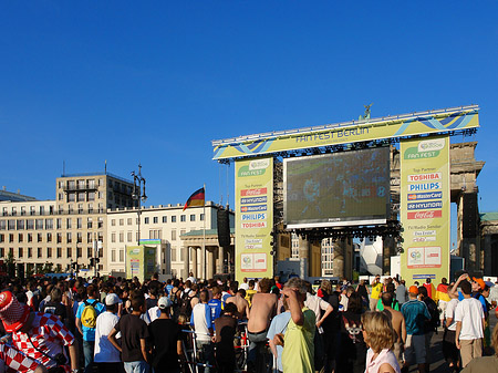 Showbühne am Brandenburger Tor Foto 