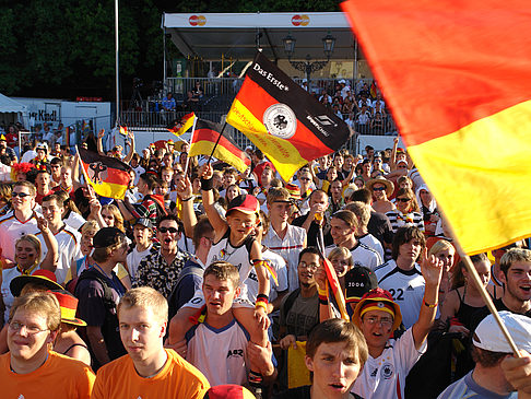 Fanfest Deutschland-Spiel Fotos