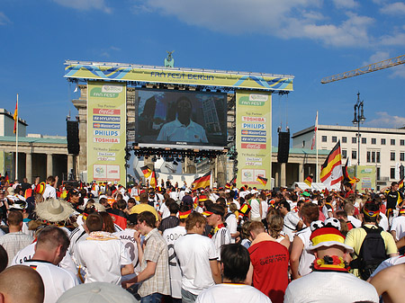 Leinwand und Fans Fotos