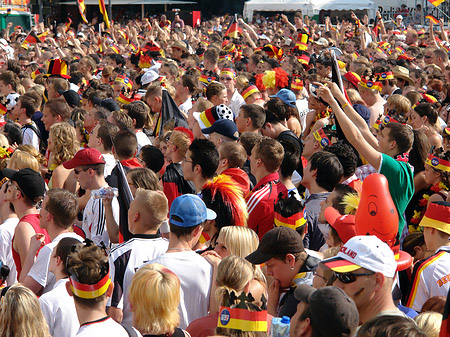 Foto Fanfest - Menchenmasse - Berlin