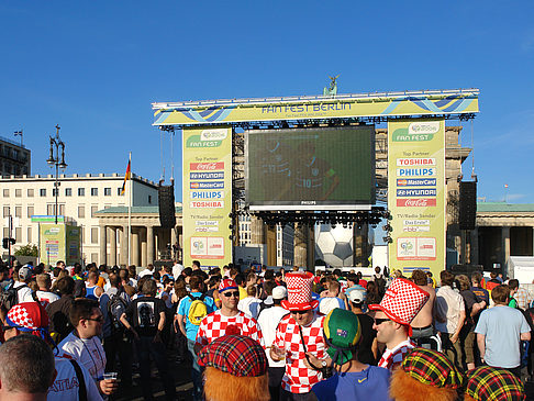 Public Viewing
