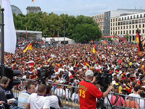 Foto Fanmeile am Reichstag