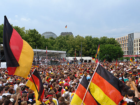 Foto Fanmeile am Reichstag
