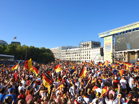 Fanmeile am Reichstag