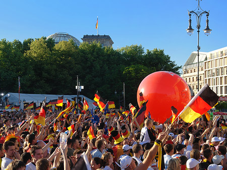 Fanmeile am Reichstag Foto 