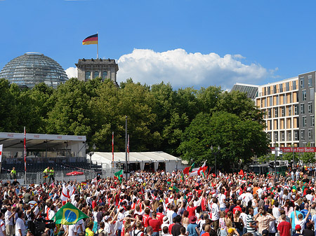 Fanmeile am Reichstag Foto 