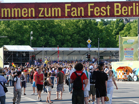 Willkommen zum Fanfest in Berlin