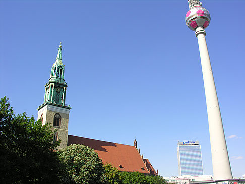 Fotos Fernsehturm und Marienkirche
