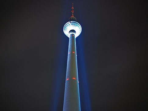 Foto Fernsehturm bei Nacht