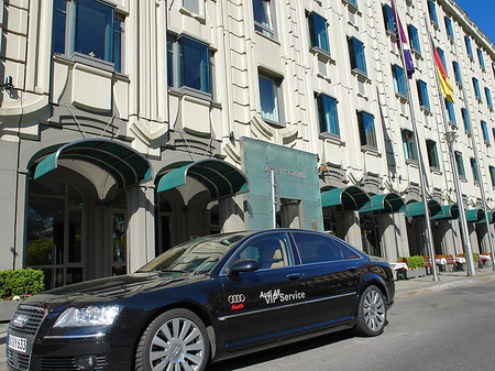 Fotos Audi A8 am Gendarmenmarkt | Berlin