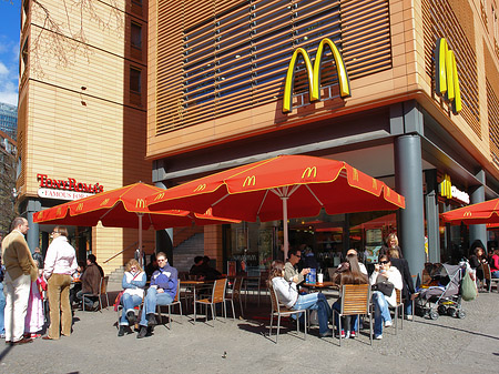 Marlene-Dietrich-Platz