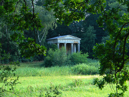 Portikus Luisentempel Foto 