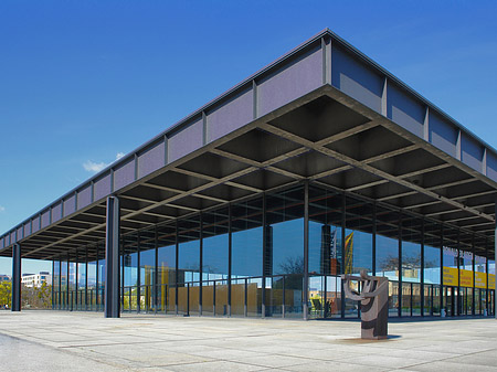 Foto Terrasse an der Neuen Nationalgalerie