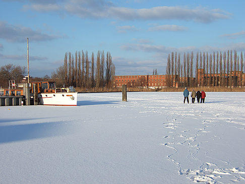 Schiff im Eis Foto 