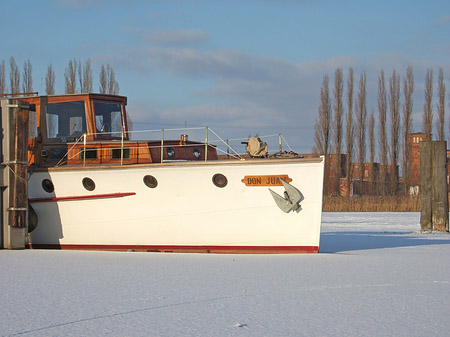 Foto Schiff im Eis