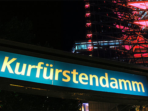Foto U-Bahnhof Kurfürstendamm - Berlin