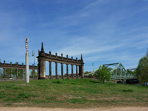 Foto Säulen an der Glienicker Brücke - Potsdam