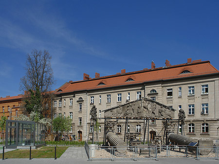 Säulen im Innenhof Foto 