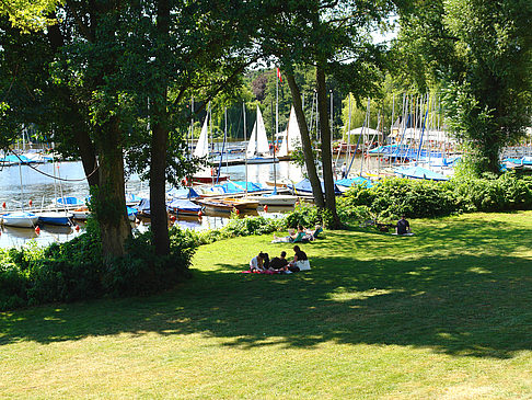 Fotos Bootsverleih und Hafen auf der Außenalster