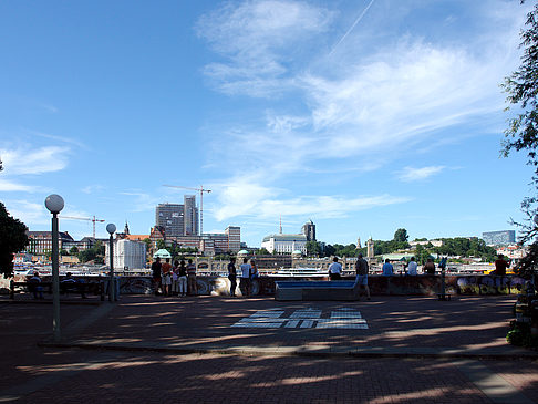 Fotos Aussichtspunkt mit Blick auf den Hafen | Hamburg
