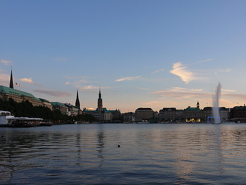 Sonnenuntergang über der Binnenalster Foto 