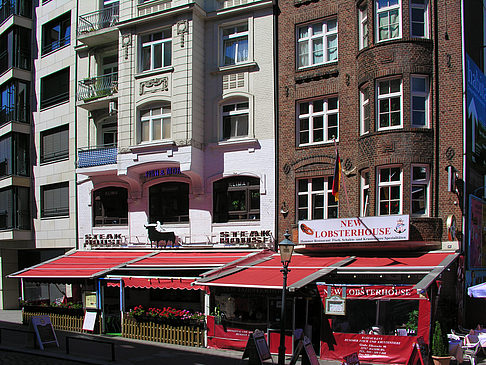 Foto Straßencafes am Hafen