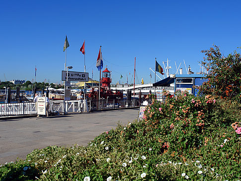 Hafenrundfahrt an den Landungsbrücken