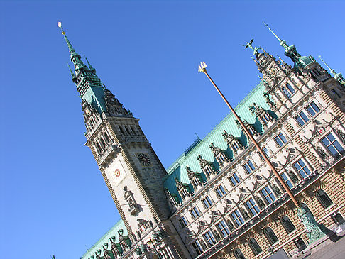 Rathaus von der Seite Foto 
