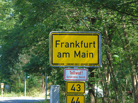 Foto Ortseingangsschild Frankfurt