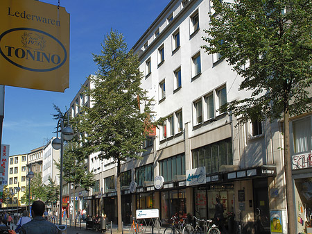 Foto Laeden auf der Breiten Straße - Köln