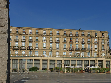 Fotos Domhotel mit Säule | Köln