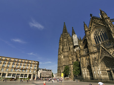 Foto Kölner Dom mit Domhotel - Köln