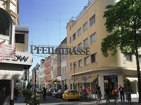 Pfeilstraße Fotos
