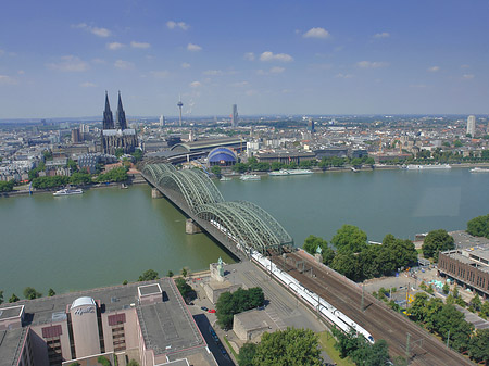Fotos Hohenzollernbrücke und Kölner Dom | Köln