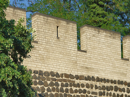 Foto Stadtmauer am Sachsenring - Köln