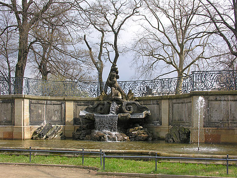Delphinbrunnen