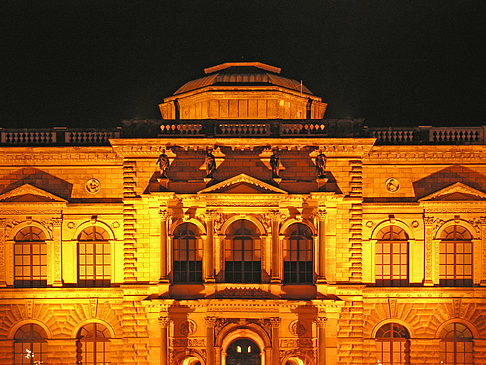 Fotos Dresdner Zwinger bei Nacht | Dresden