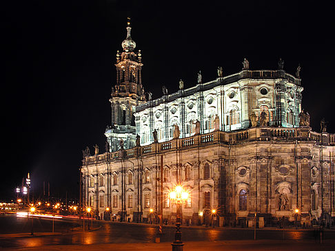 Fotos Hofkirche bei Nacht